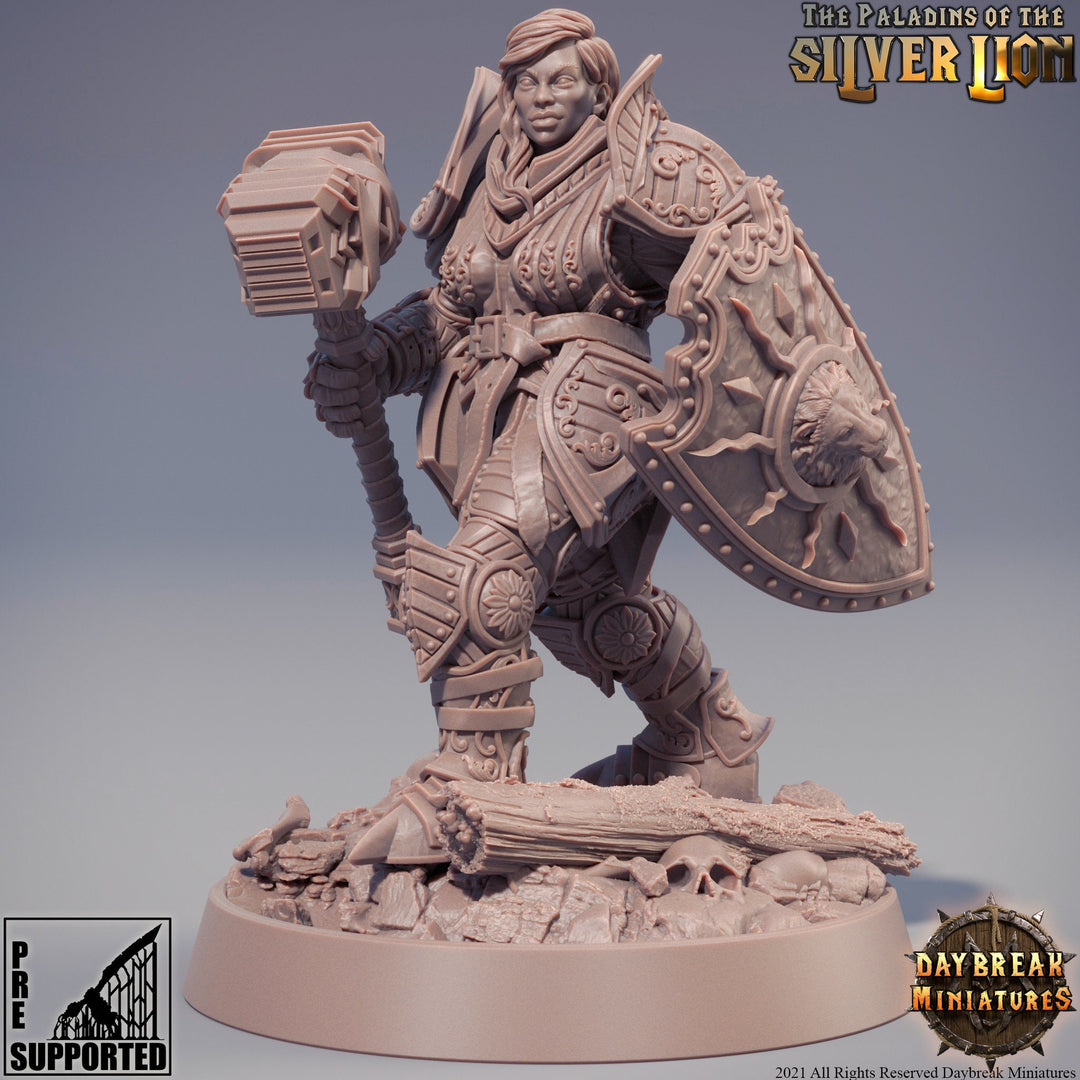 Paladin | Female Paladin | Miniature | Heavy Armor | Dungeons and Dragons | 28mm Scale | 32mm scale | Pathfinder | D&amp;D |