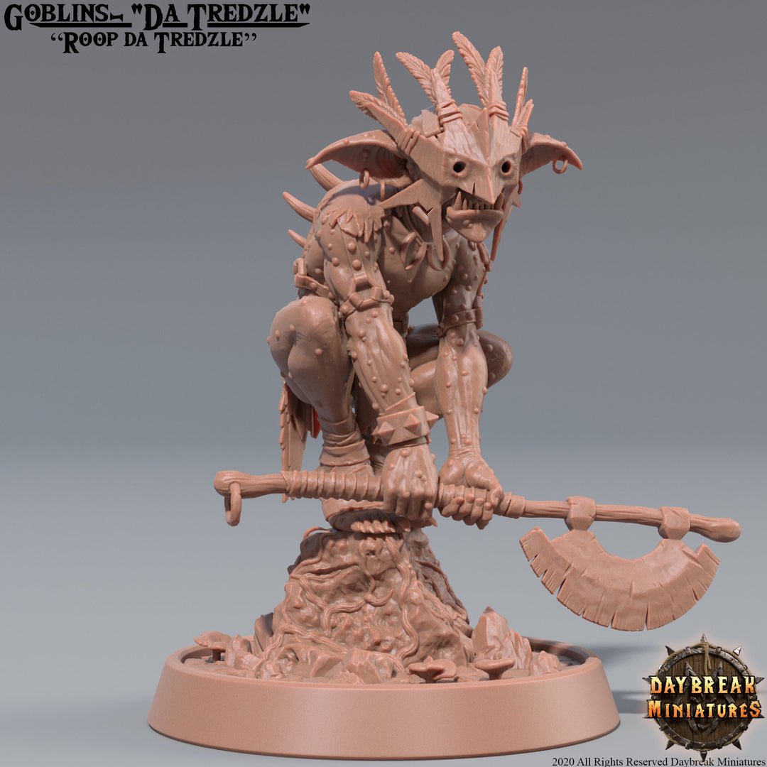 Goblin Axe Warrior | DnD Miniatures | Dungeons and Dragons | 28mm, 32mm, 75mm scale| Pathfinder | Figure for Painting| Gloomspite Glitz