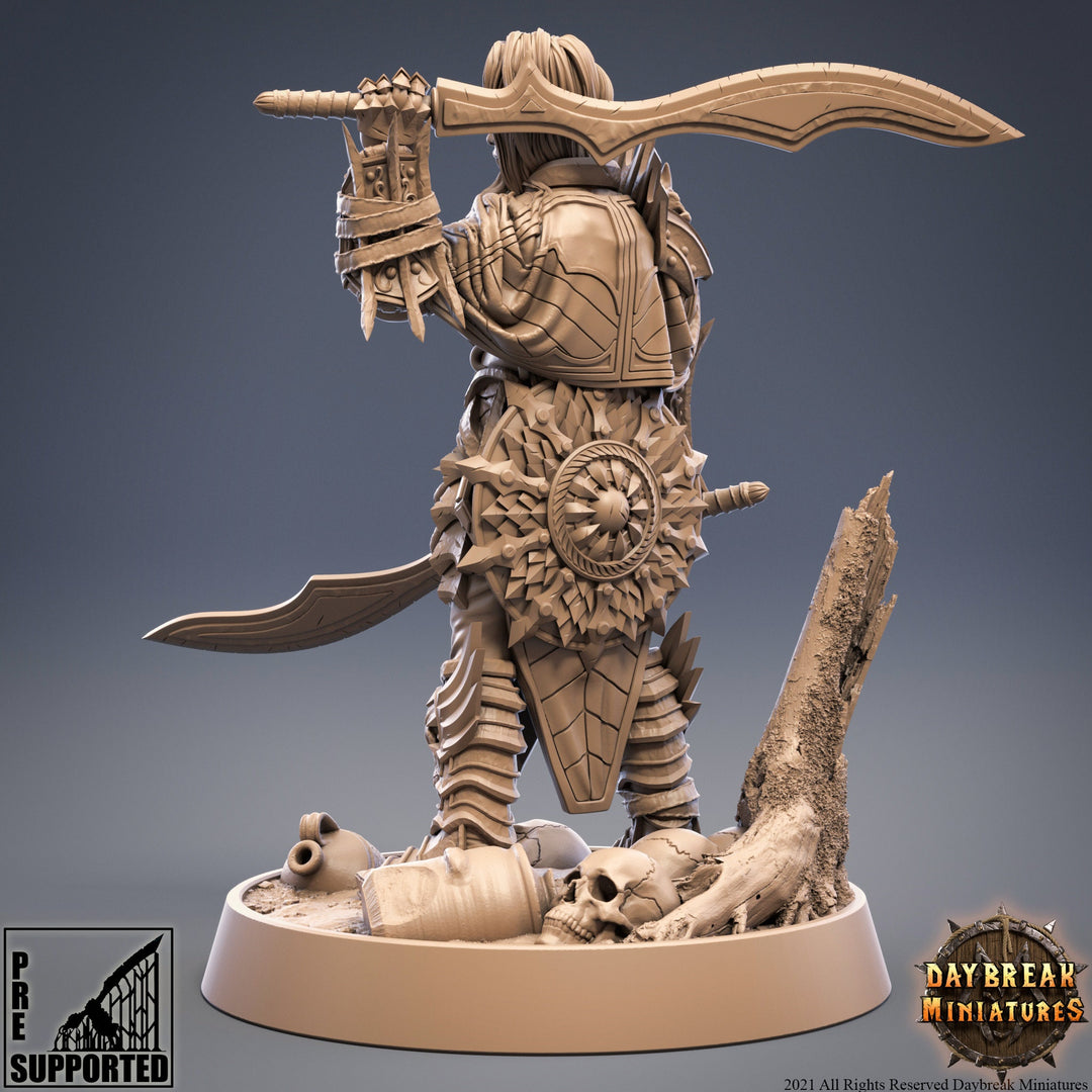 Female Vampire Warrior 2 weapon style | 28mm, 32mm, 75mm Scale | Dungeons and Dragons | Pathfinder | Strahd |