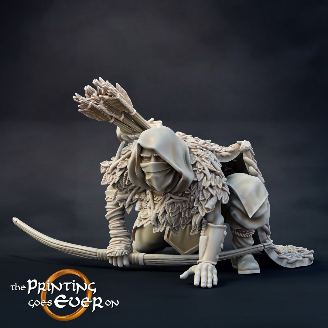 Human Ranger with Bow Tracking Stealth|Miniature|28mm|32mm|54mm|75mm|100mm Scale|Pathfinder Figure | DnD | Human Ranger Figurine unpainted |