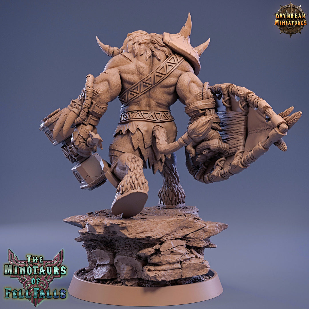 Minotaur Warrior War Chief | Scales: 28mm | 32mm | 75mm | D&amp;D 5e Megaboss | Dungeons and Dragons | Pathfinder | Daybreak Miniatures