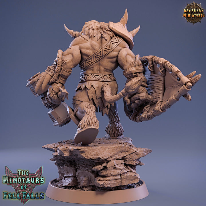Minotaur Warrior War Chief | Scales: 28mm | 32mm | 75mm | D&amp;D 5e Megaboss | Dungeons and Dragons | Pathfinder | Daybreak Miniatures