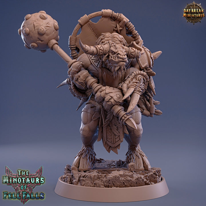 Minotaur Warrior War Chief | Scales: 28mm | 32mm | 75mm | D&amp;D 5e Megaboss Beastmen| Dungeons and Dragons | Pathfinder | Daybreak Miniatures