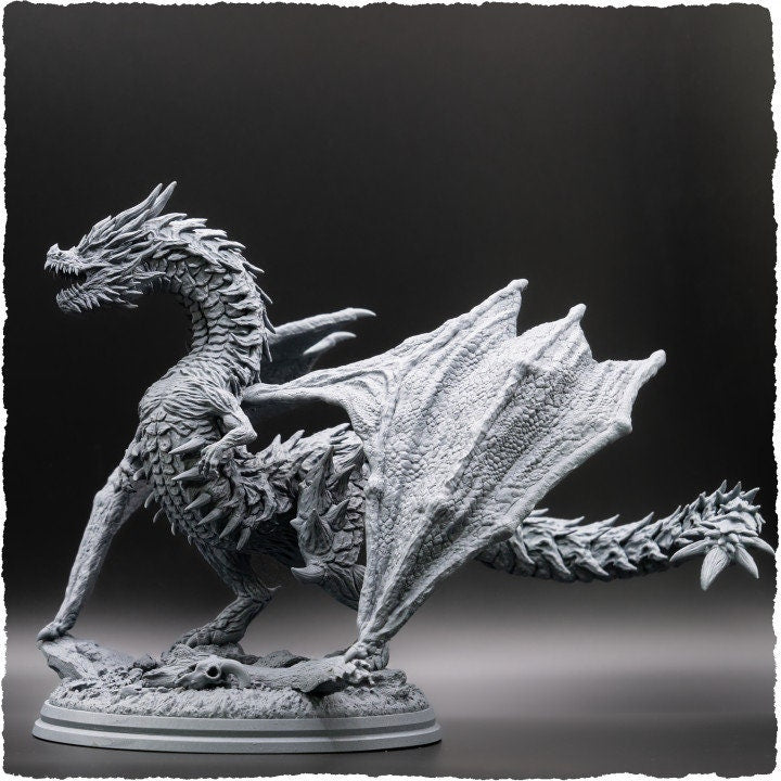 Chromatic Dragon (4 sizes) D&amp;D Miniature | 250mm Long, 225mm Wing Span | Resin Dragon Statue | Figurine | Dungeons and Dragons 5e