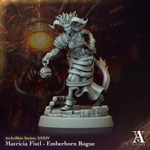 Tiefling female Rogue, Thief, Assassin Miniature | 28mm, 32mm,54mm 75mm, 100mm Scales | Dungeons & Dragons | Pathfinder |Figure for Painting