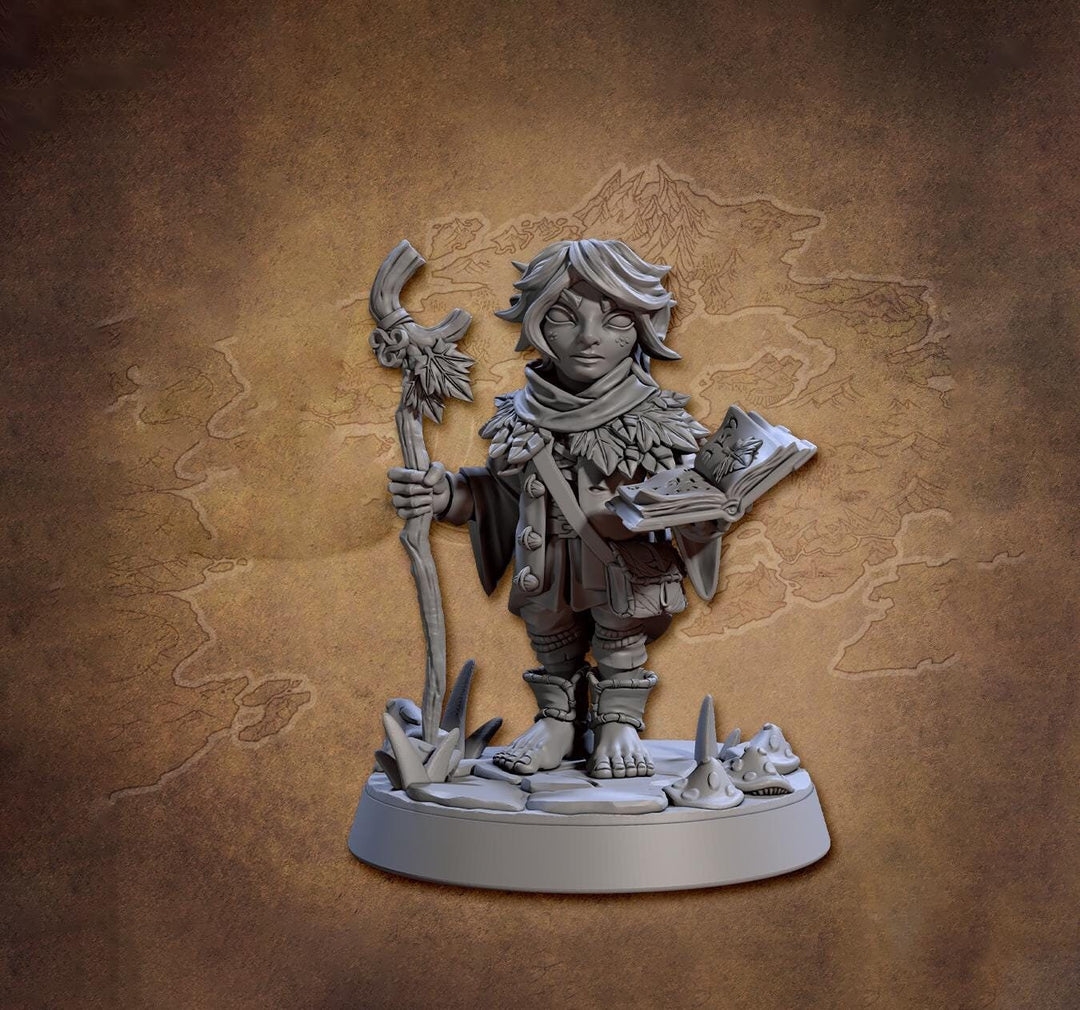 Halfling Gnome Rogue Assassin Adventurer PC NPC | Resin Miniature | Dungeons & Dragons | 28mm,32mm.54mm,75mm Scales Pathfinder Artisan Guild