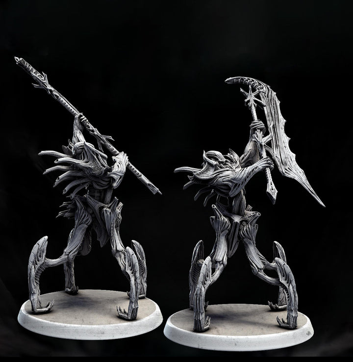 Sci-Fi Miniature Robot Enfield Dragoon, H.R Giger Style | Base Diameter Sizes: 50mm, 65mm,80mm | Resin Mini | Mini Monster Mayhem
