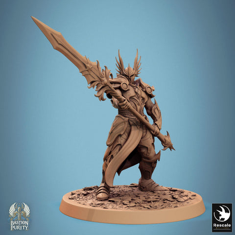 Human Paladin, Fighter Helm or No Helm, Polearm Master PC / NPC DnD 5e Unpainted Mini| 28mm, 32mm,54mm,75mm,100mm Scales |Dungeons & Dragons