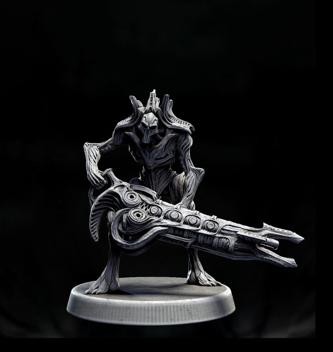 Sci-Fi Miniature Robot Fighter, H.R Giger Style | Base Diameter Sizes: 25mm,32mm, 50mm, 65mm,80mm | Resin Mini | Mini Monster Mayhem