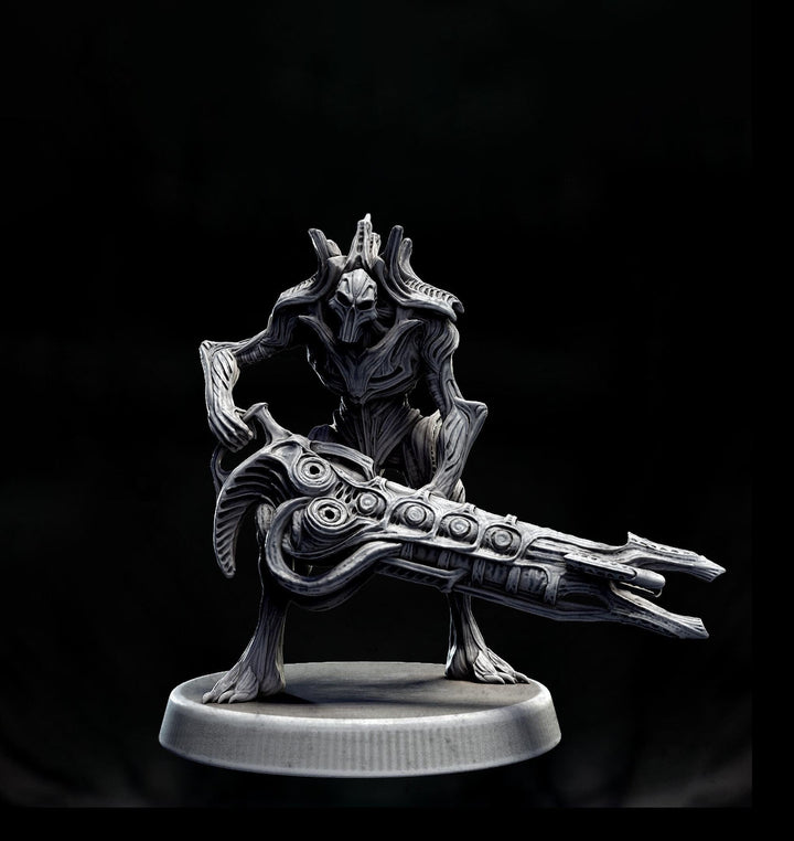 Sci-Fi Miniature Robot Fighter, H.R Giger Style | Base Diameter Sizes: 25mm,32mm, 50mm, 65mm,80mm | Resin Mini | Mini Monster Mayhem