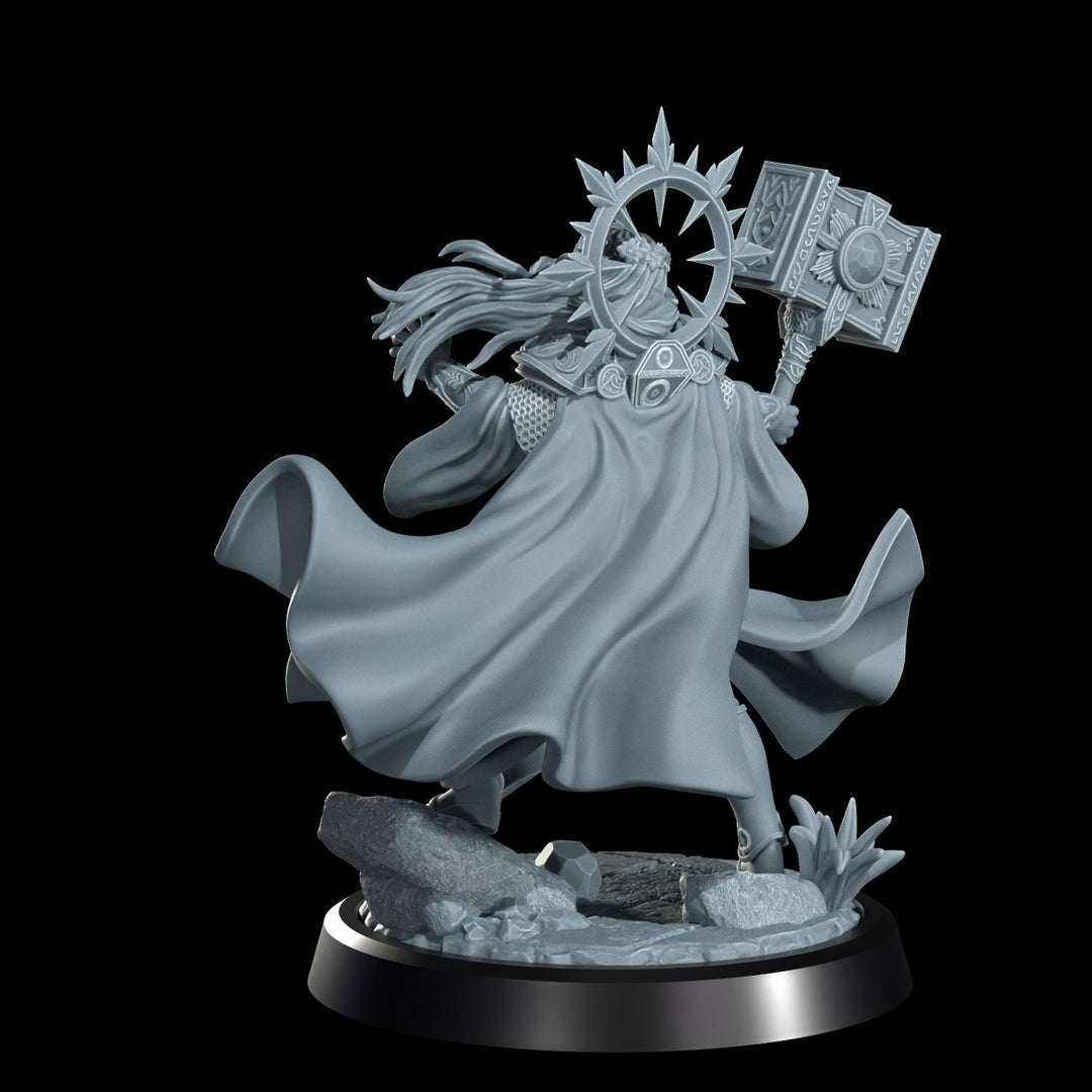 Female Cleric Light Domain, Paladin Miniature | 5 Sizes /Scales | Dungeons and Dragons Pathfinder
