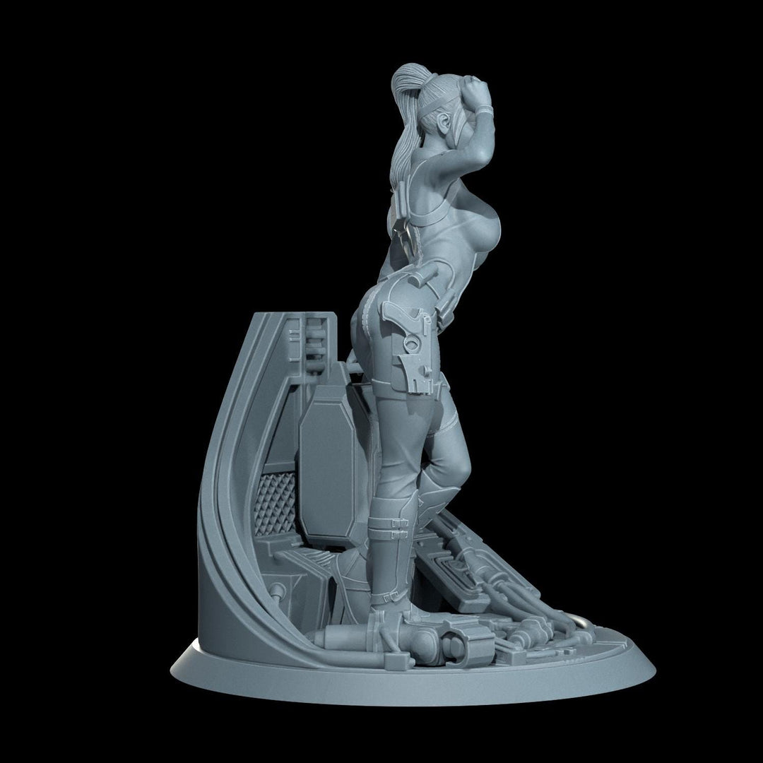 Cyber Stealth Engineer Female Soldier Mini Sci-Fi 5e Starfinder Topless Nude Uncensored Model