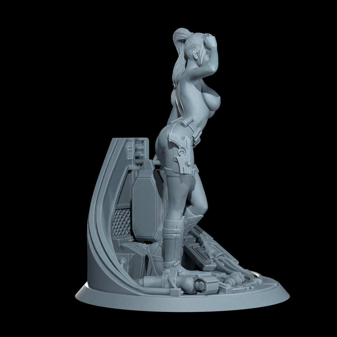 Cyber Stealth Engineer Female Soldier Mini Sci-Fi 5e Starfinder Topless Nude Uncensored Model