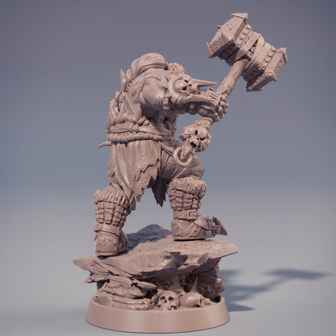 Orc boss | Ork | Orc barbarian | Warhammer and claws| |Dungeons and Dragons | 28mm or 32mm | 75mm Tall Pathfinder | Raging Barbarian orc