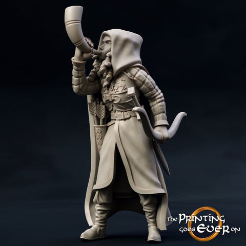 Fighter Ranger Archer in Studded Leather | 28mm Scale | 32mm Scale | 75mm Scale Pathfinder Figure | DnD | miniature Figurine unpainted |