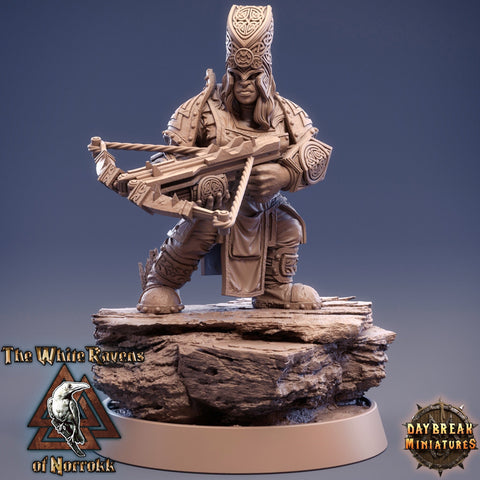 Dwarf Fighter Crossbow Expert | Dungeons and Dragons | 28mm,32mm,75mm Scales | Pathfinder Mini for Painting | Daybreak Miniatures