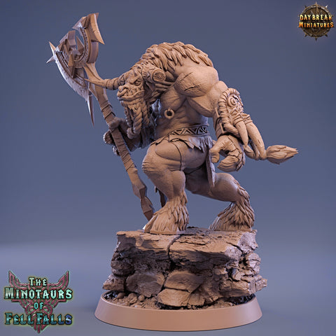 Minotaur Warrior War Chief | Scales: 28mm | 32mm | 75mm | D&D 5e Megaboss | Dungeons and Dragons | Pathfinder | Daybreak Miniatures