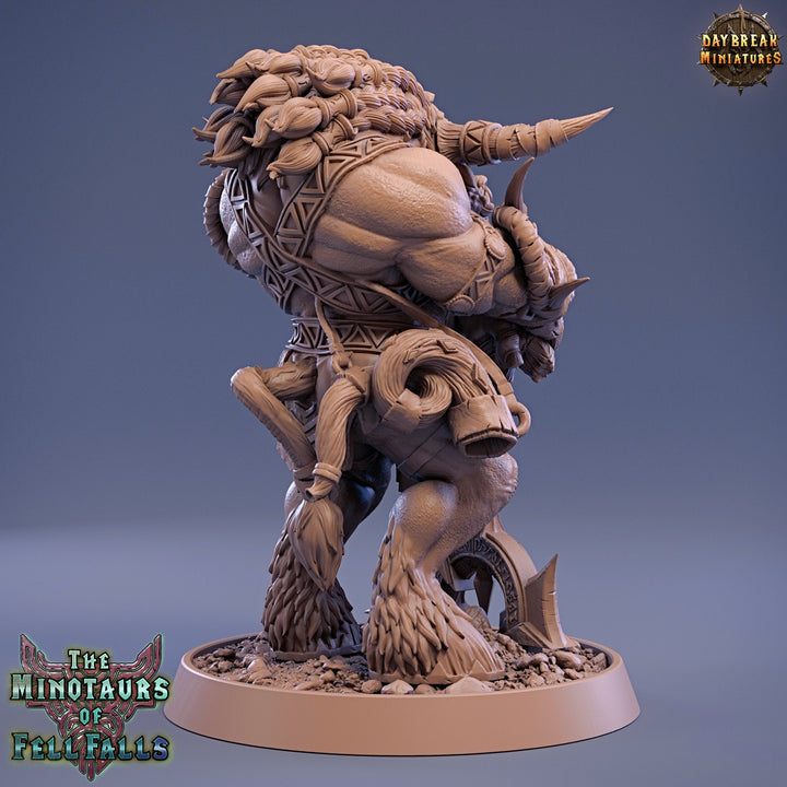 Minotaur Warrior War Chief | Scales: 28mm | 32mm | 75mm | D&amp;D 5e Megaboss | Dungeons and Dragons | Pathfinder | Daybreak Miniatures