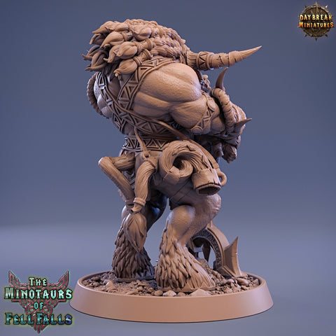 Minotaur Warrior War Chief | Scales: 28mm | 32mm | 75mm | D&D 5e Megaboss | Dungeons and Dragons | Pathfinder | Daybreak Miniatures