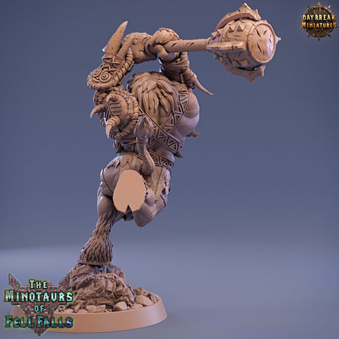 Minotaur Warrior War Chief | Scales: 28mm | 32mm | 75mm | D&D 5e Megaboss | Dungeons and Dragons | Pathfinder | Daybreak Miniatures