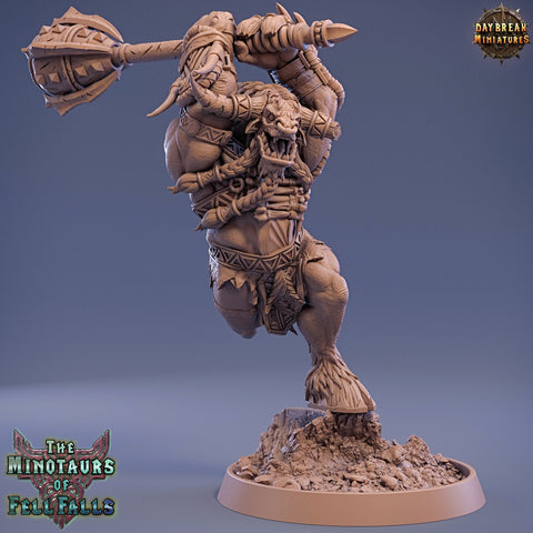 Minotaur Warrior War Chief | Scales: 28mm | 32mm | 75mm | D&D 5e Megaboss | Dungeons and Dragons | Pathfinder | Daybreak Miniatures